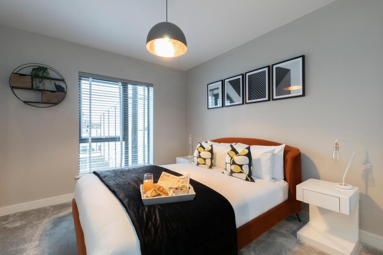 Elliot Oliver - Chic 2 Bedroom Town Centre Apartment Cheltenham Exterior foto